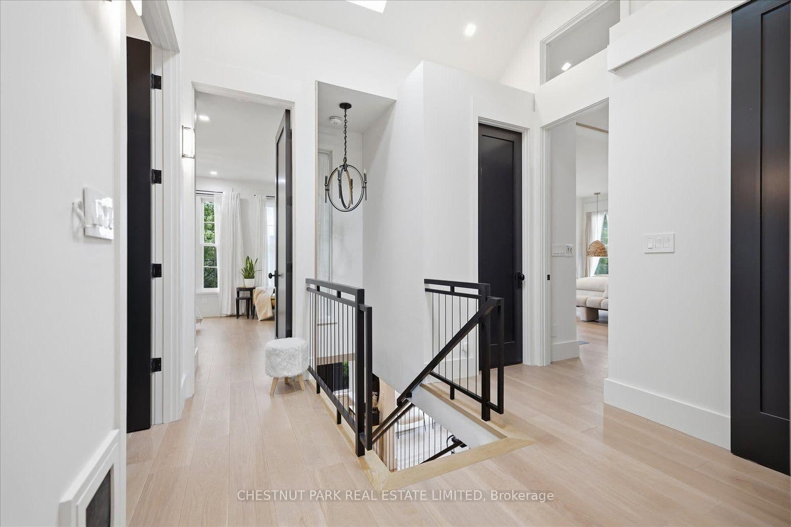310 Bessborough Drive thumbnail 25