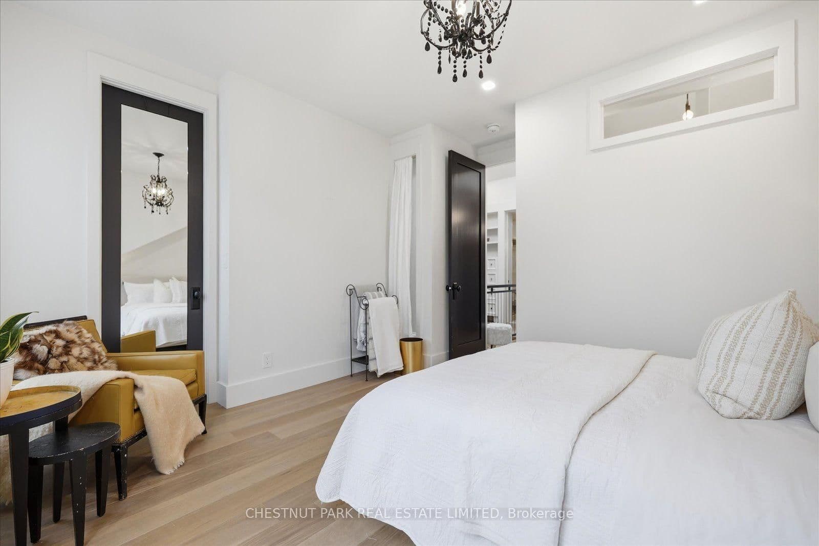 310 Bessborough Drive thumbnail 29