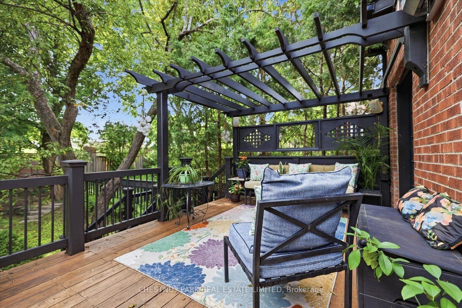310 Bessborough Drive thumbnail 50