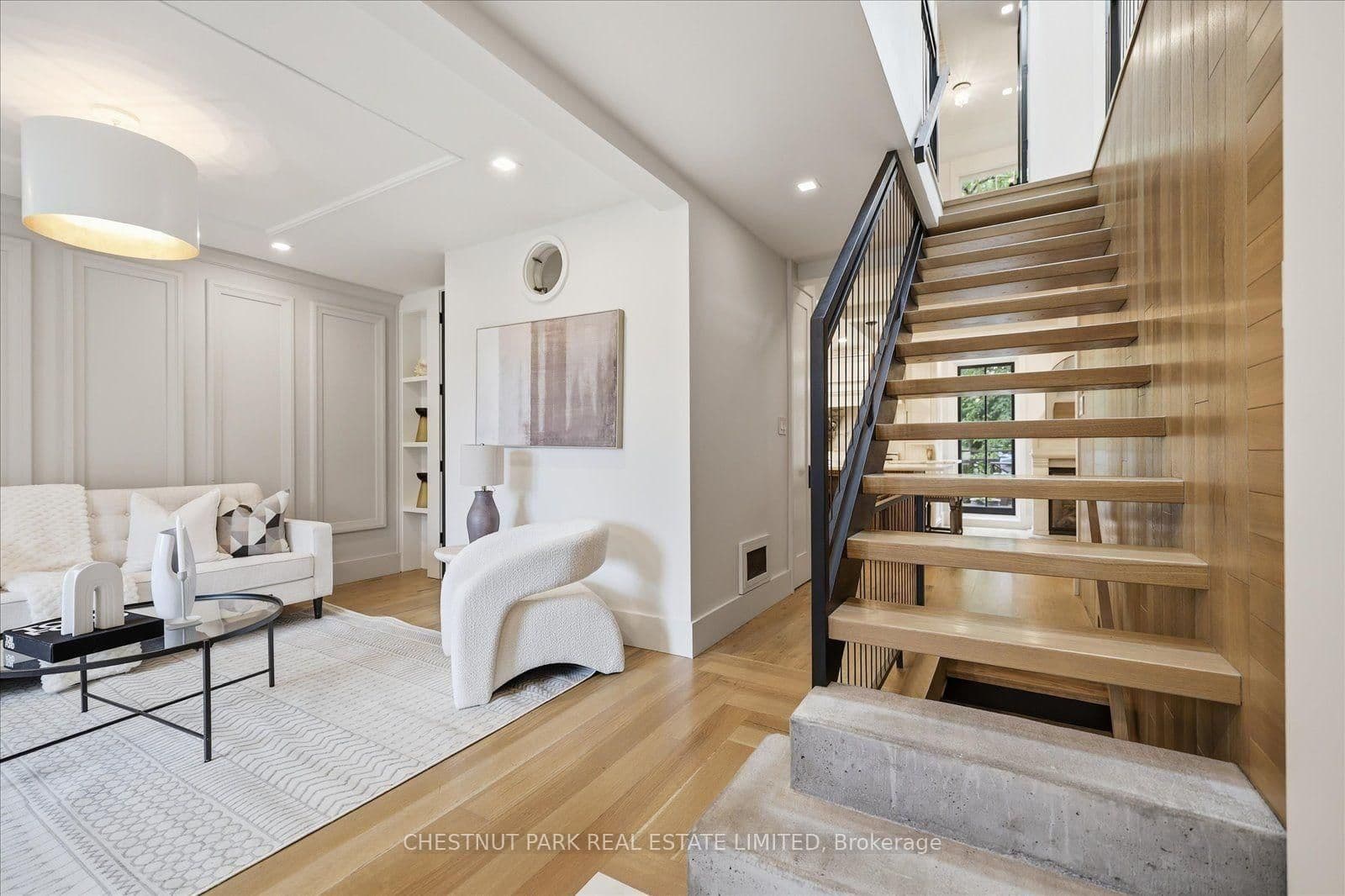 310 Bessborough Drive thumbnail 6