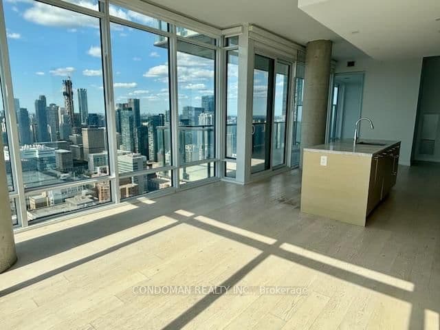 488 University Avenue, Unit 4316 thumbnail 2