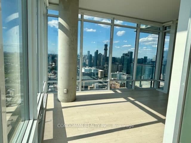 488 University Avenue, Unit 4316 thumbnail 3
