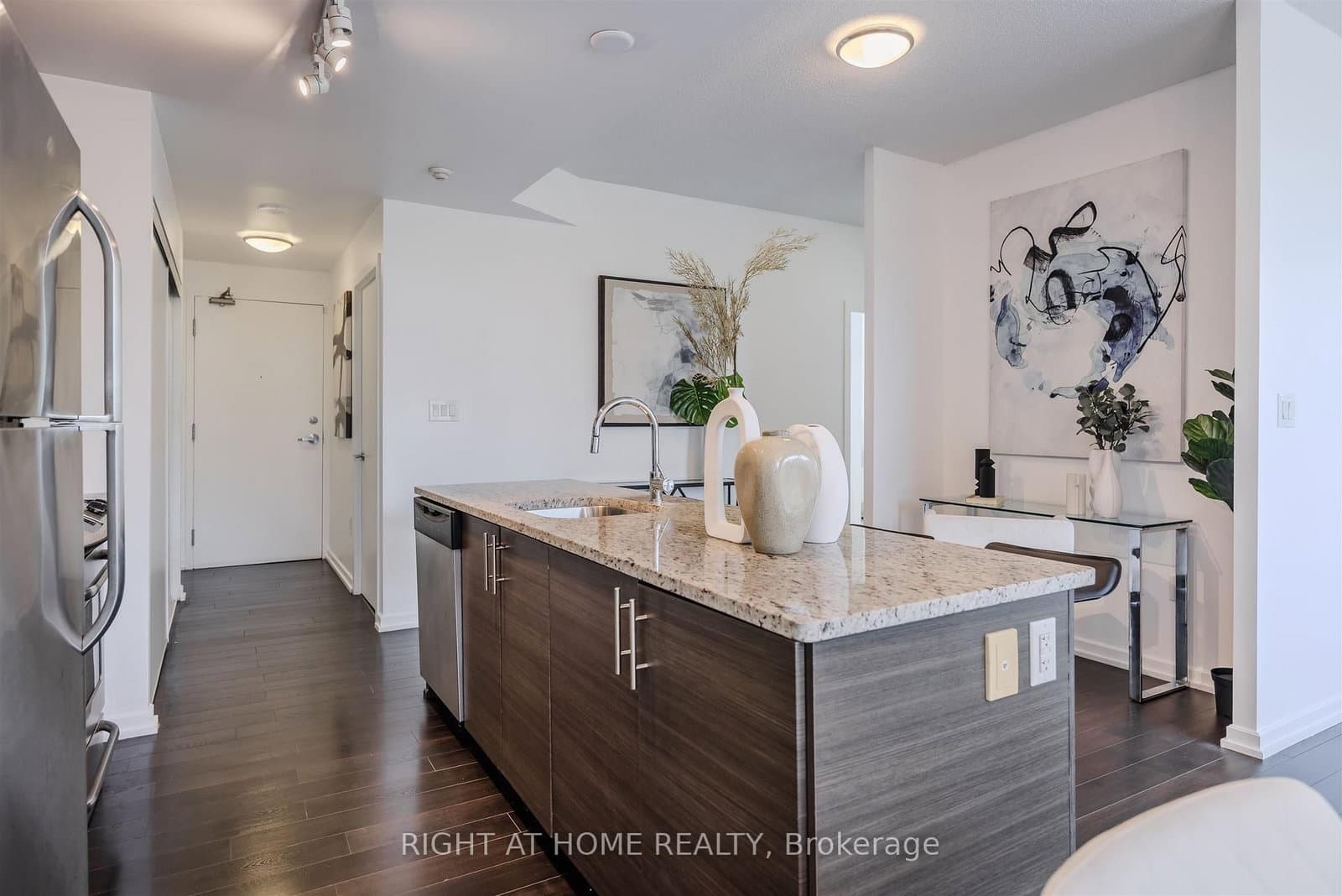 70 Forest Manor Road, Unit 206 thumbnail 11