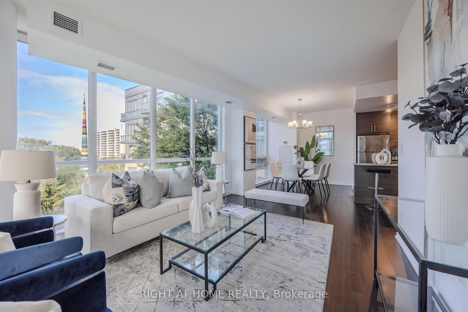 70 Forest Manor Road, Unit 206 thumbnail 19