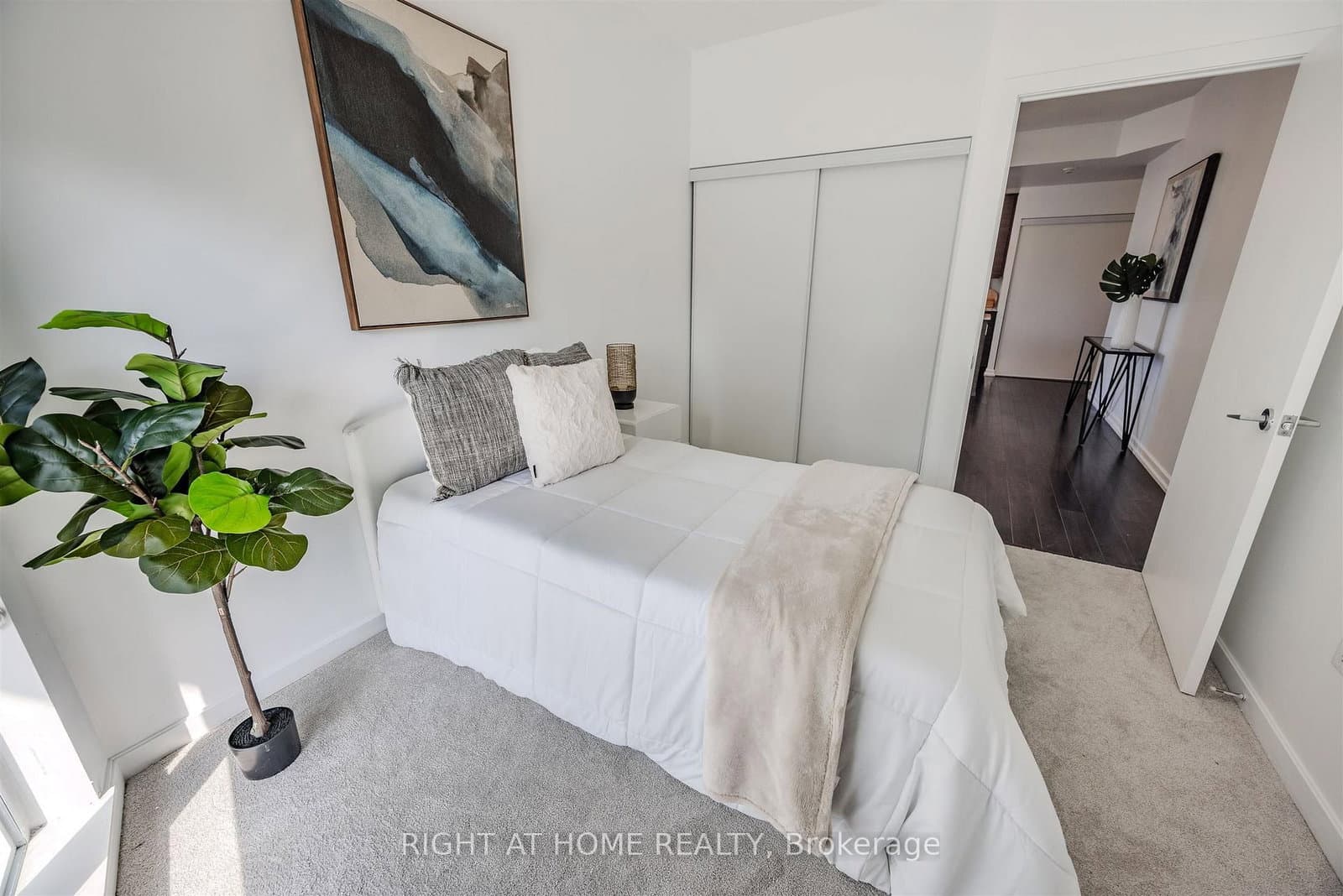 70 Forest Manor Road, Unit 206 thumbnail 25