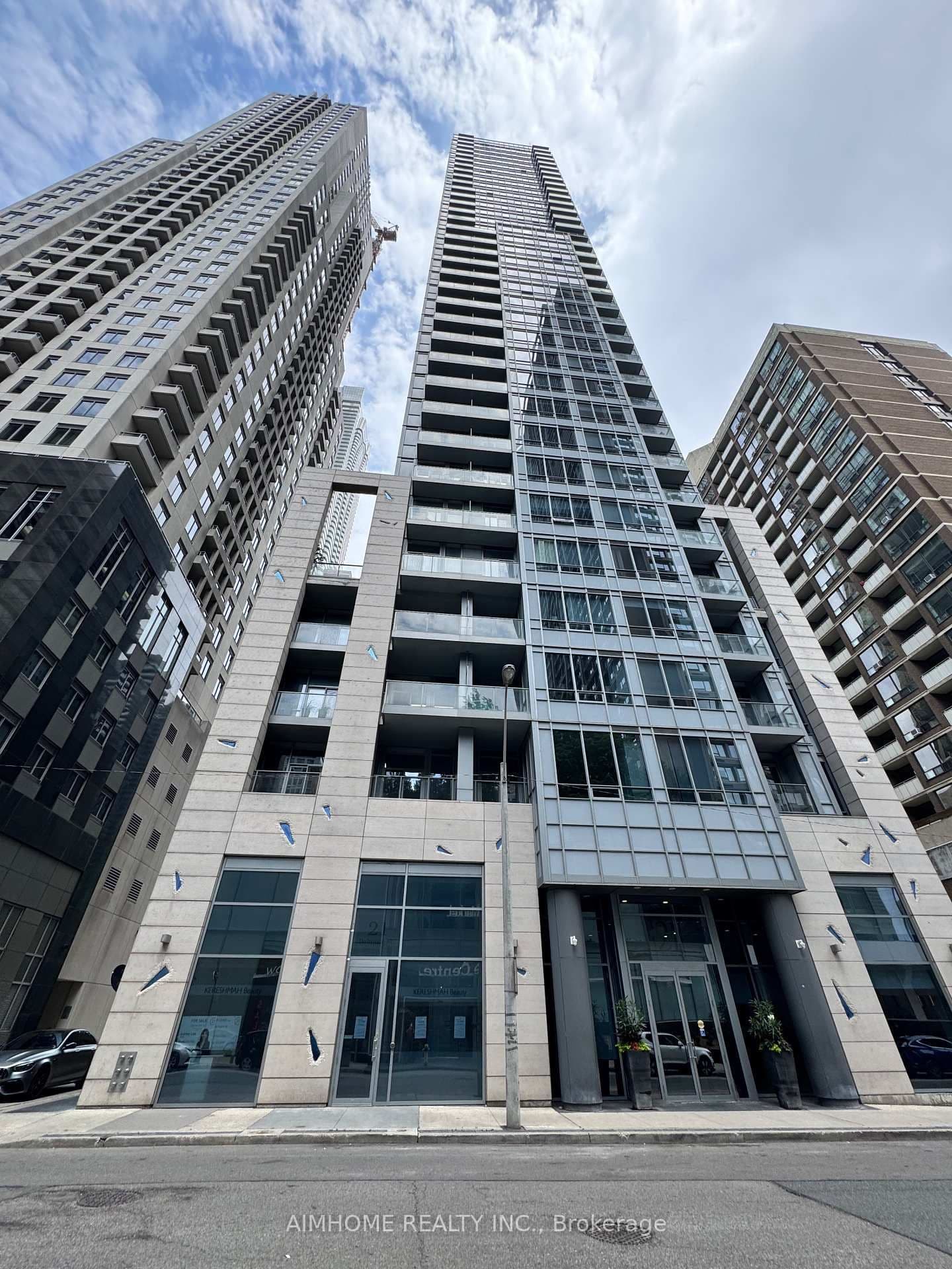 21 Balmuto Street, Unit 1801 - Image 1
