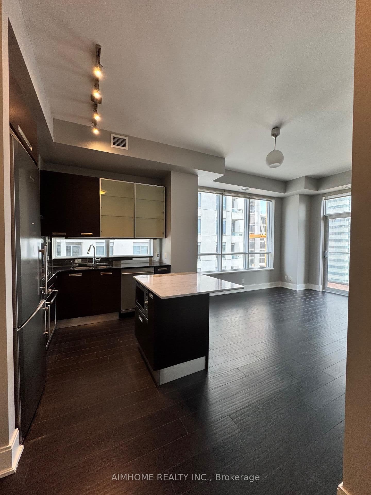 21 Balmuto Street, Unit 1801 thumbnail 9