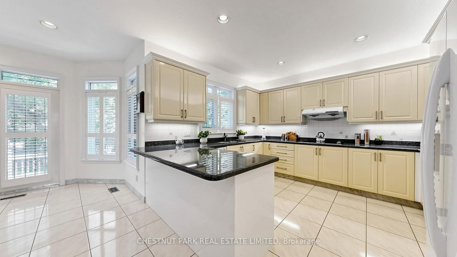 492 Ruth Avenue thumbnail 9