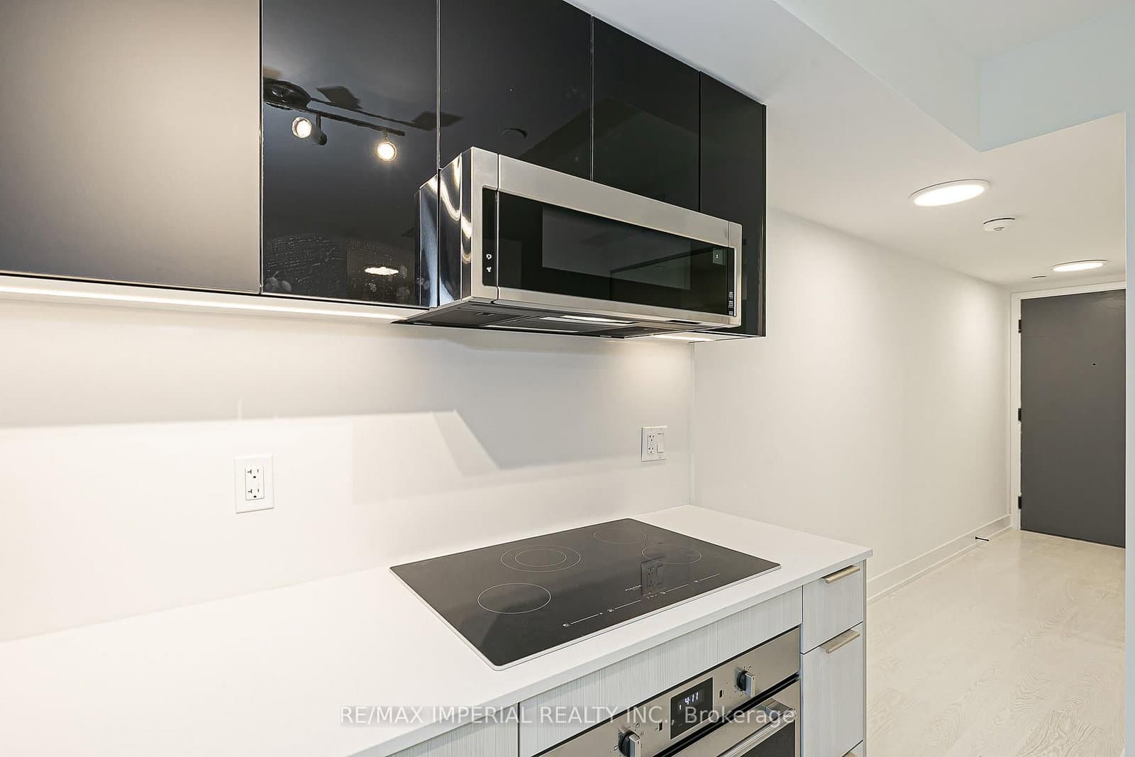 308 Jarvis Street, Unit 305 thumbnail 13