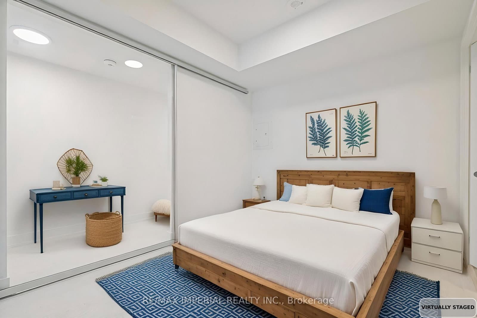 308 Jarvis Street, Unit 305 thumbnail 18