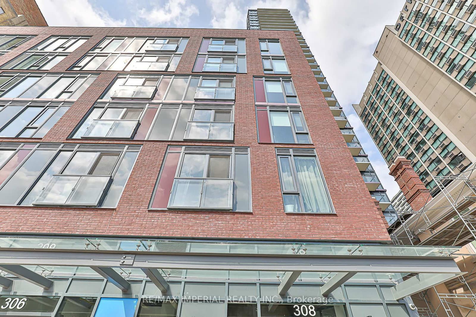 308 Jarvis Street, Unit 305 thumbnail 3