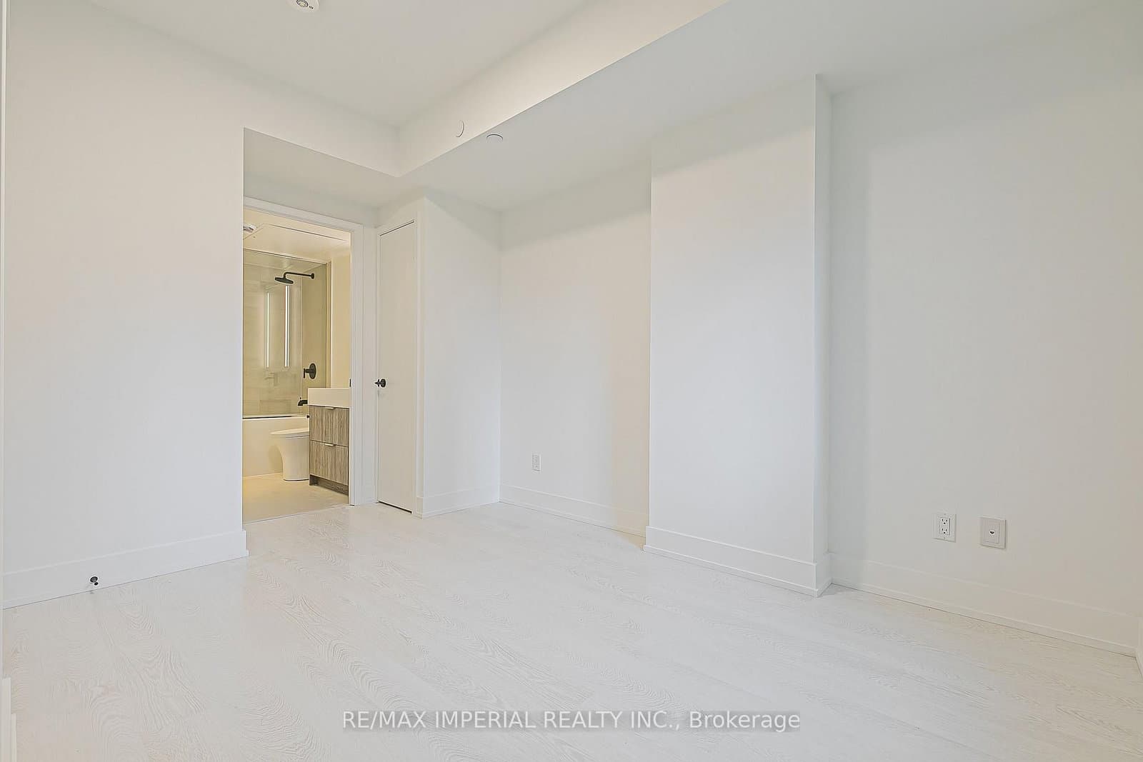 308 Jarvis Street, Unit 305 thumbnail 33