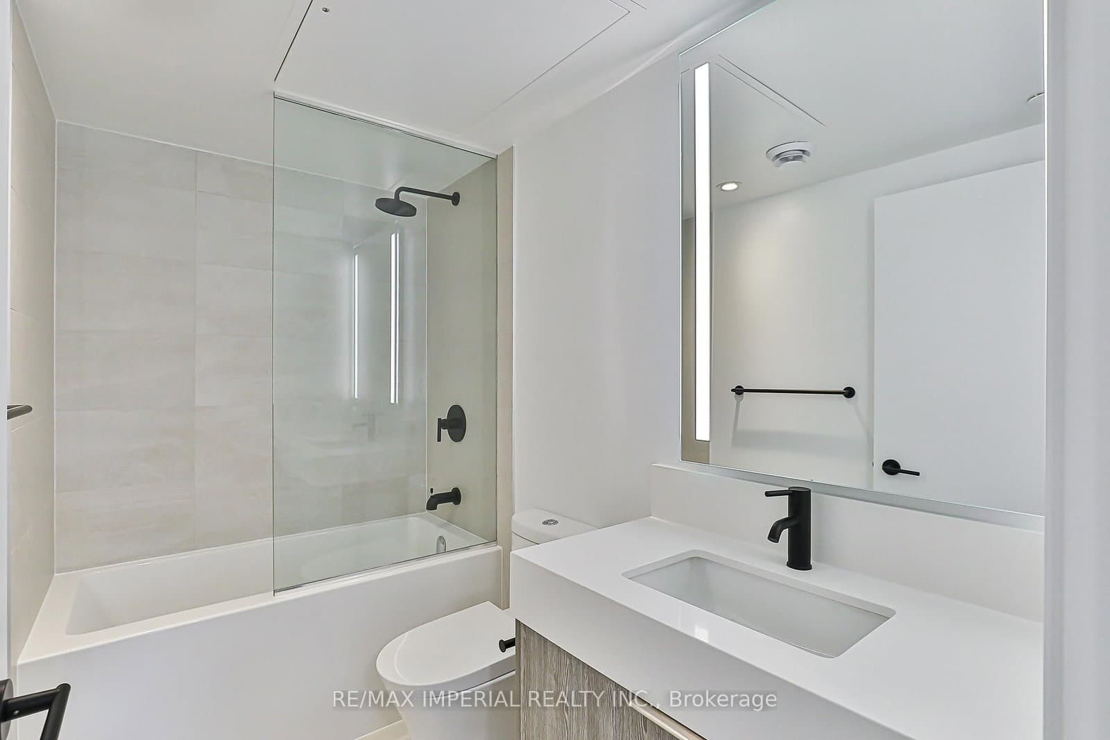 308 Jarvis Street, Unit 305 thumbnail 34