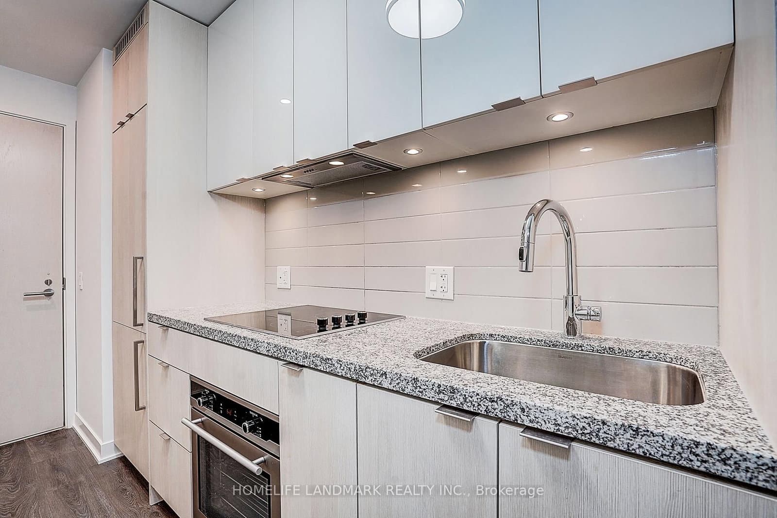 115 Blue Jays Way, Unit 702 thumbnail 15