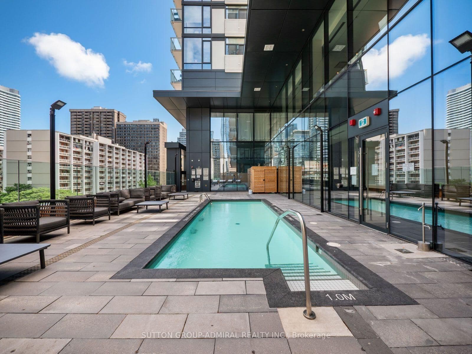 18 Maitland Terrace, Unit 1404 thumbnail 18