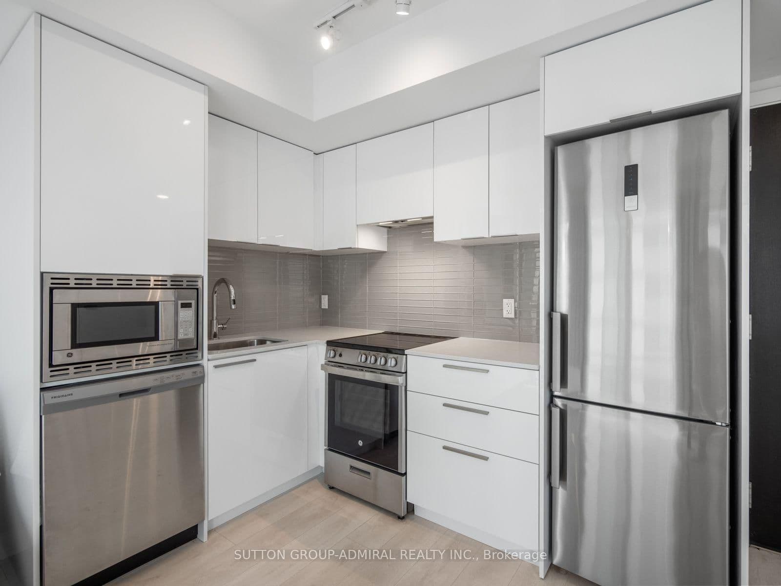 18 Maitland Terrace, Unit 1404 thumbnail 9