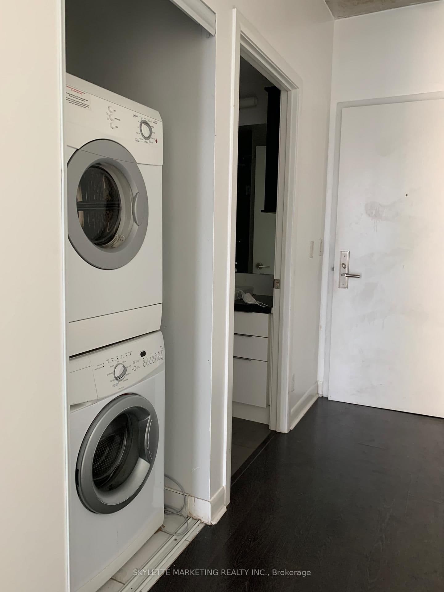478 King Street W, Unit 1017 thumbnail 12