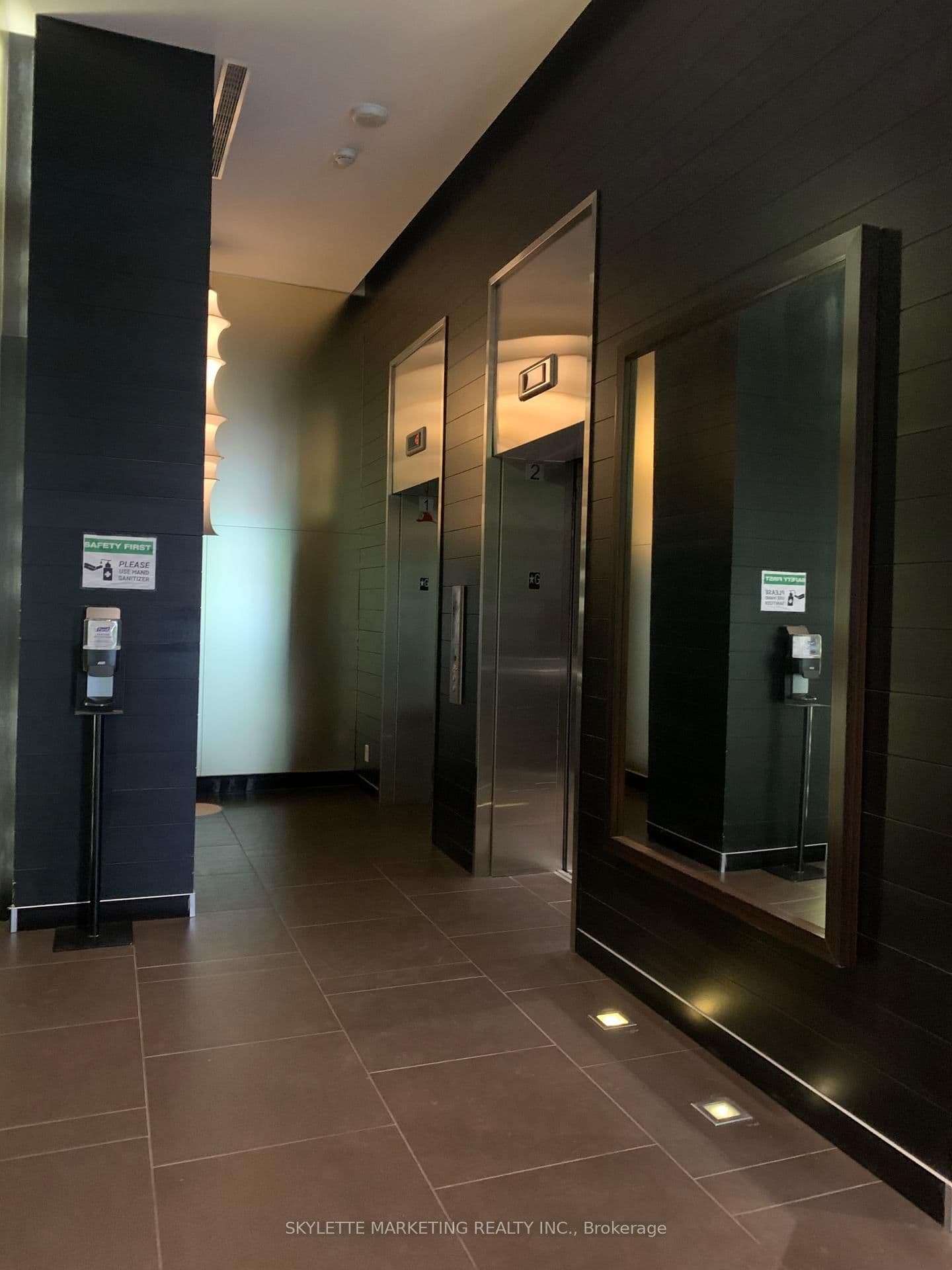 478 King Street W, Unit 1017 thumbnail 5