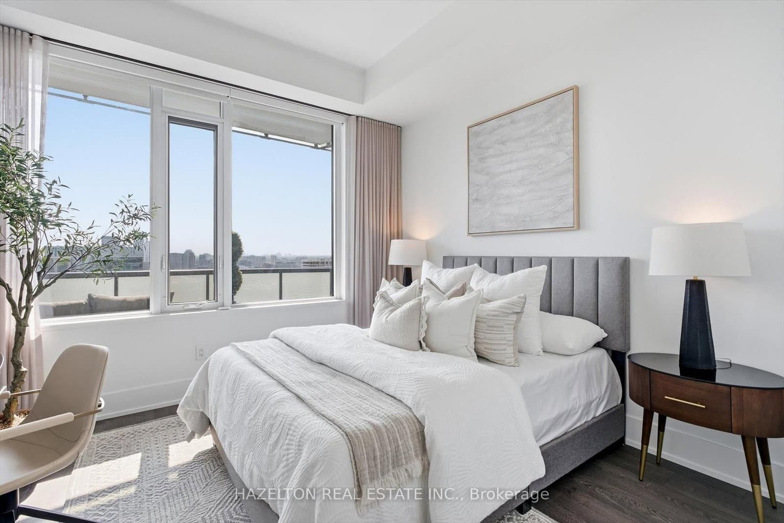 480 Front Street W, Unit 1915 thumbnail 25