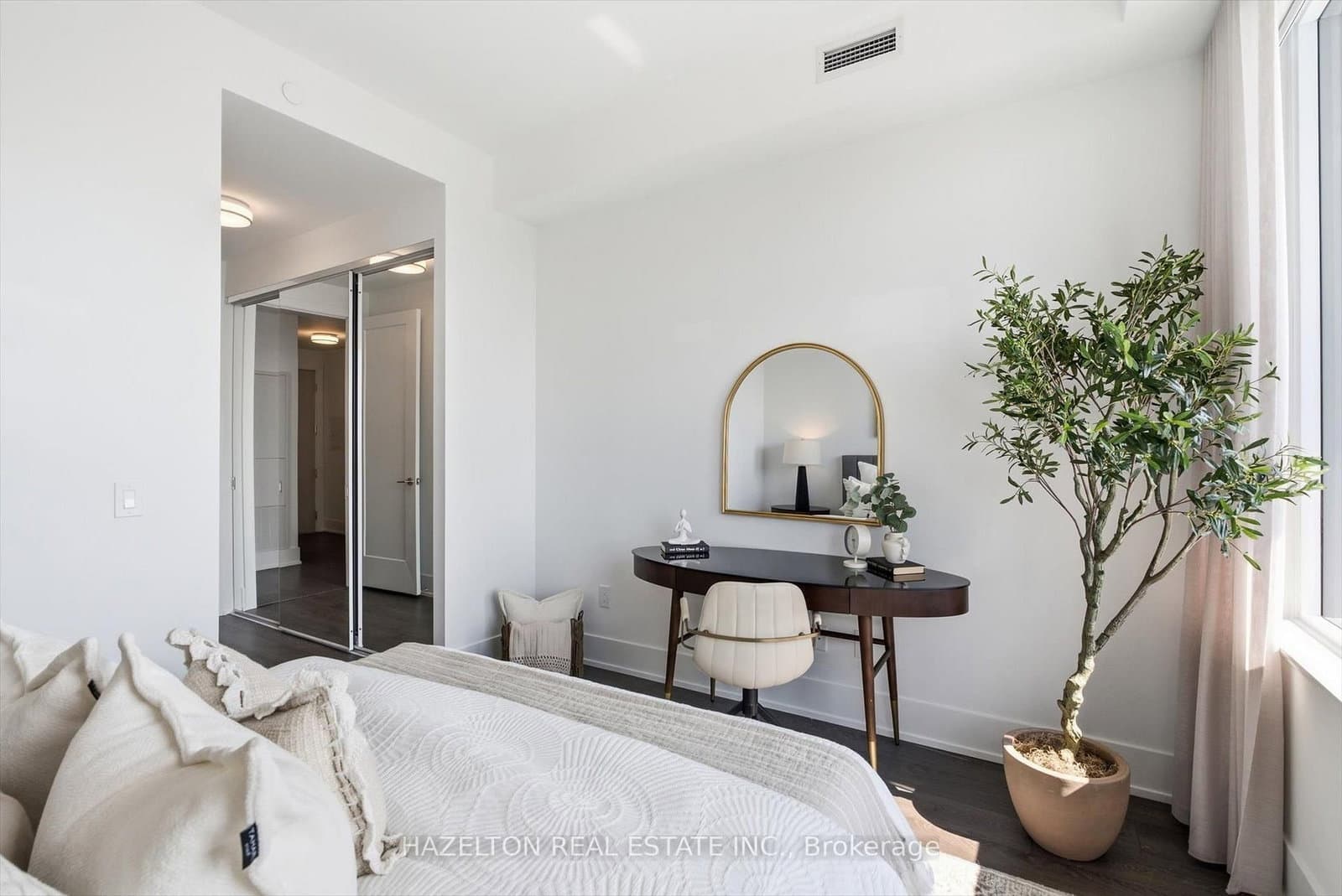 480 Front Street W, Unit 1915 thumbnail 26