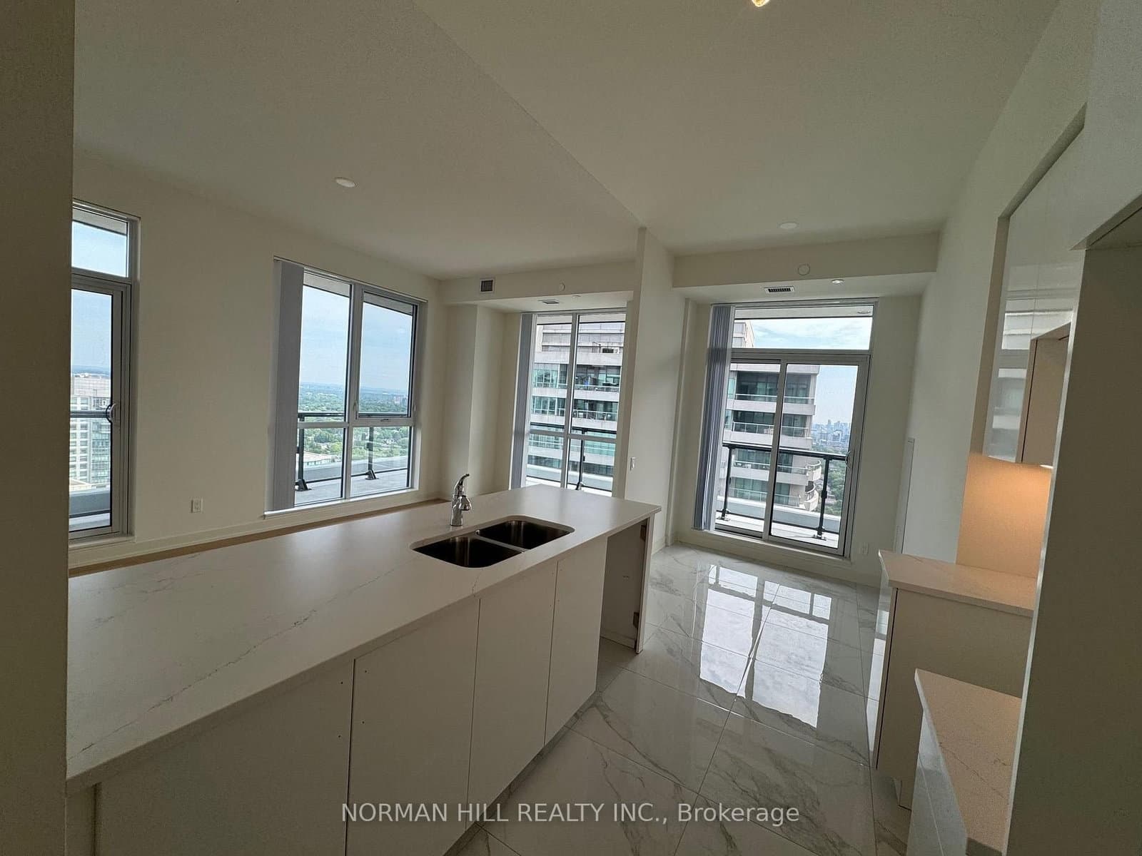 4955 Yonge Street, Unit PH119 thumbnail 15