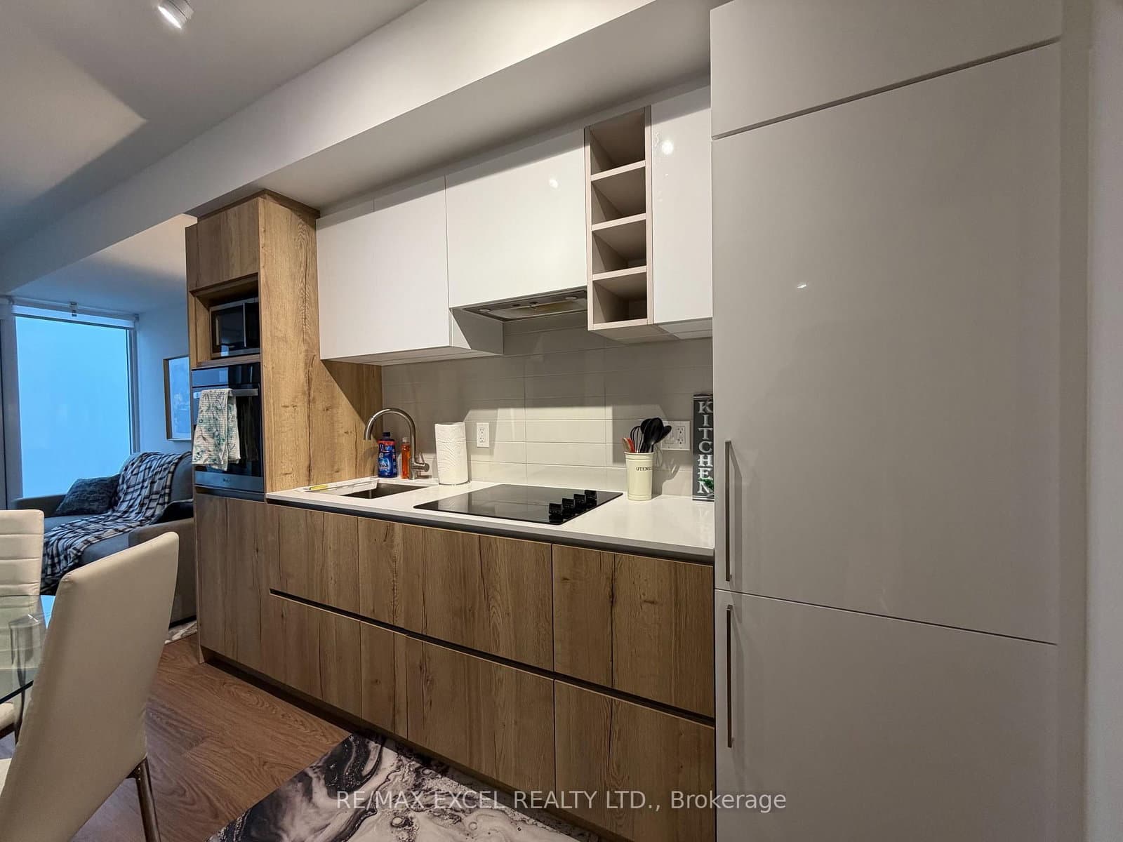 319 Jarvis Street, Unit 4808 thumbnail 3