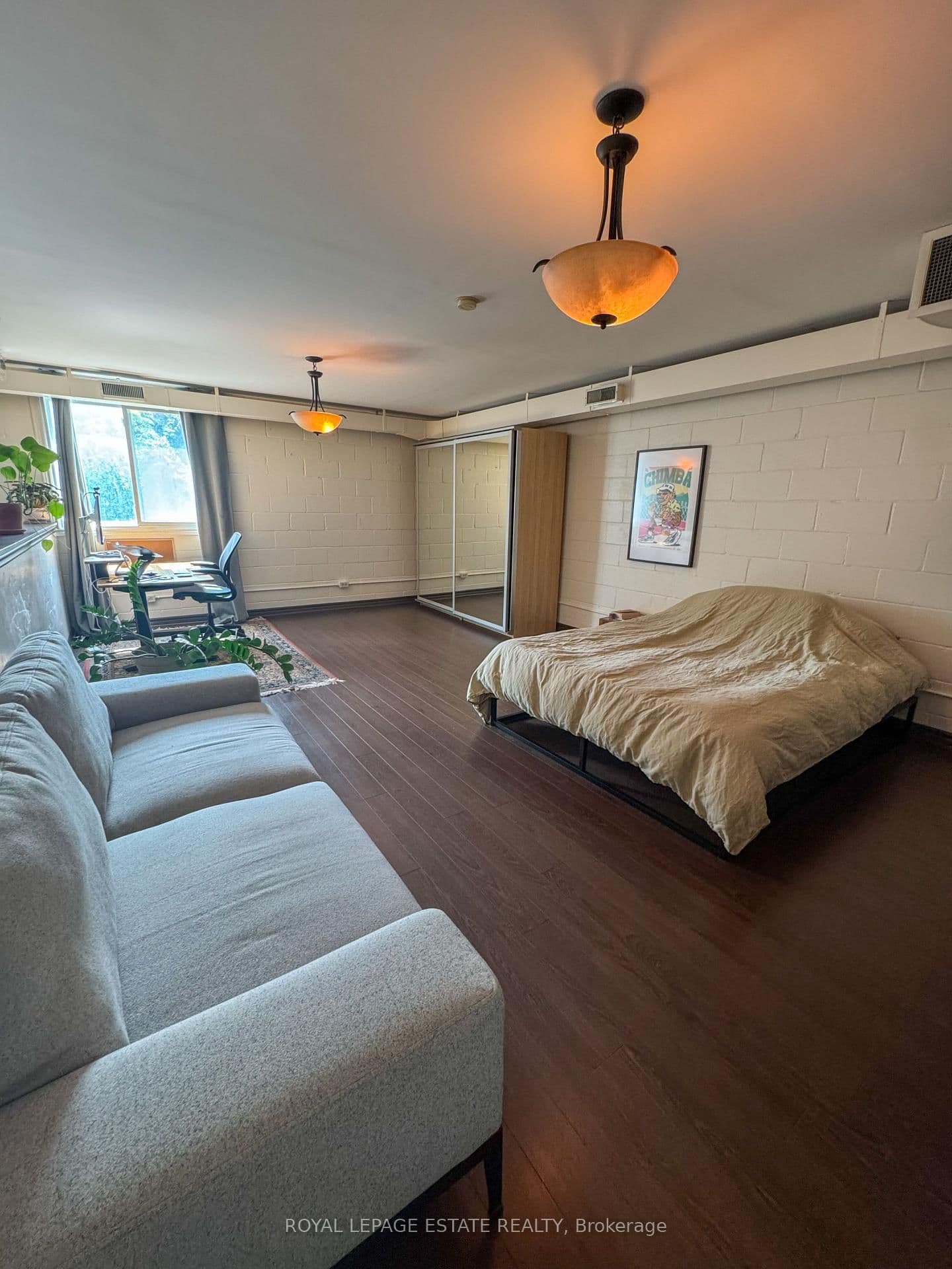 325 Queen Street E, Unit 2D thumbnail 10