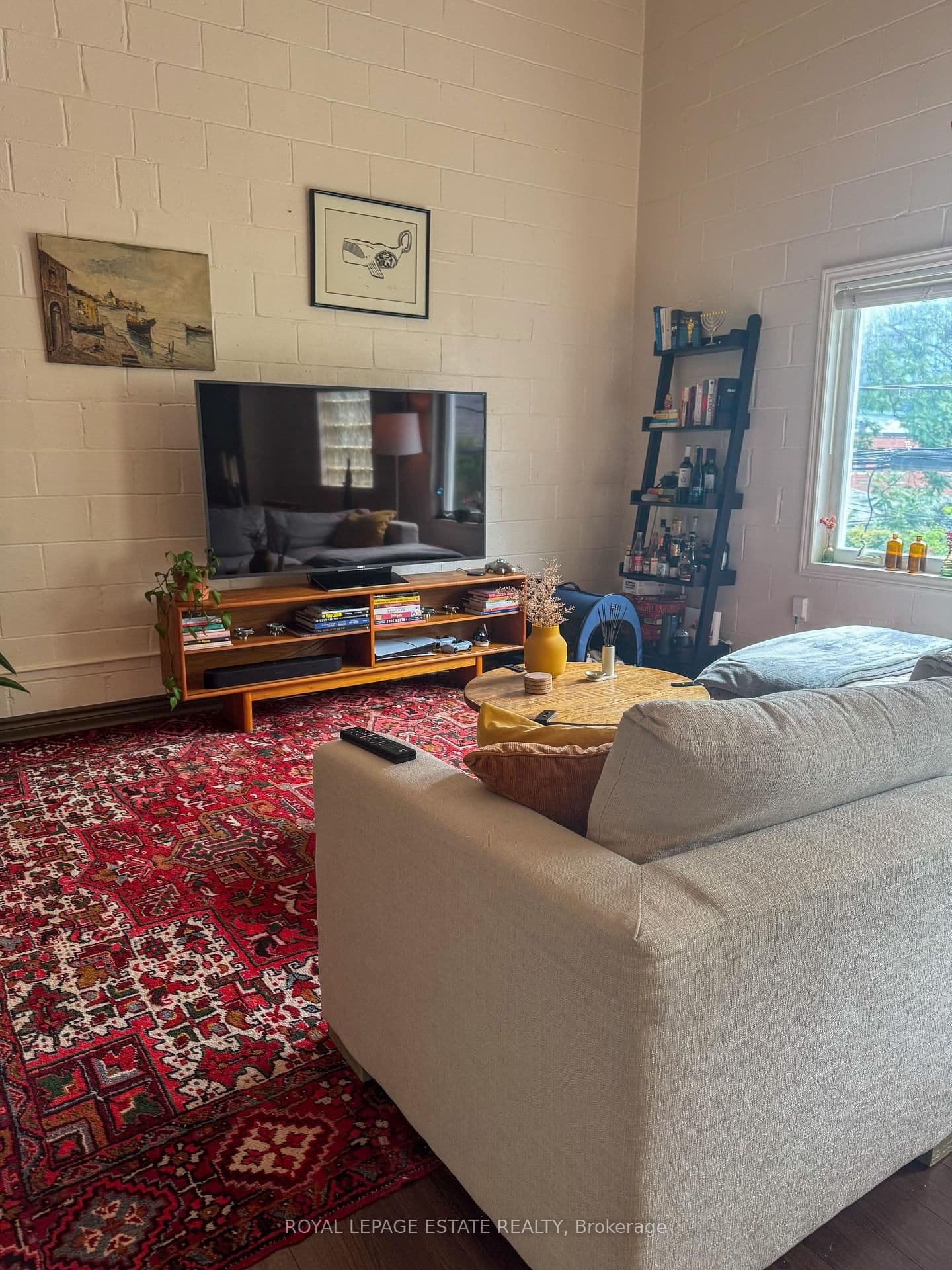 325 Queen Street E, Unit 2D thumbnail 2