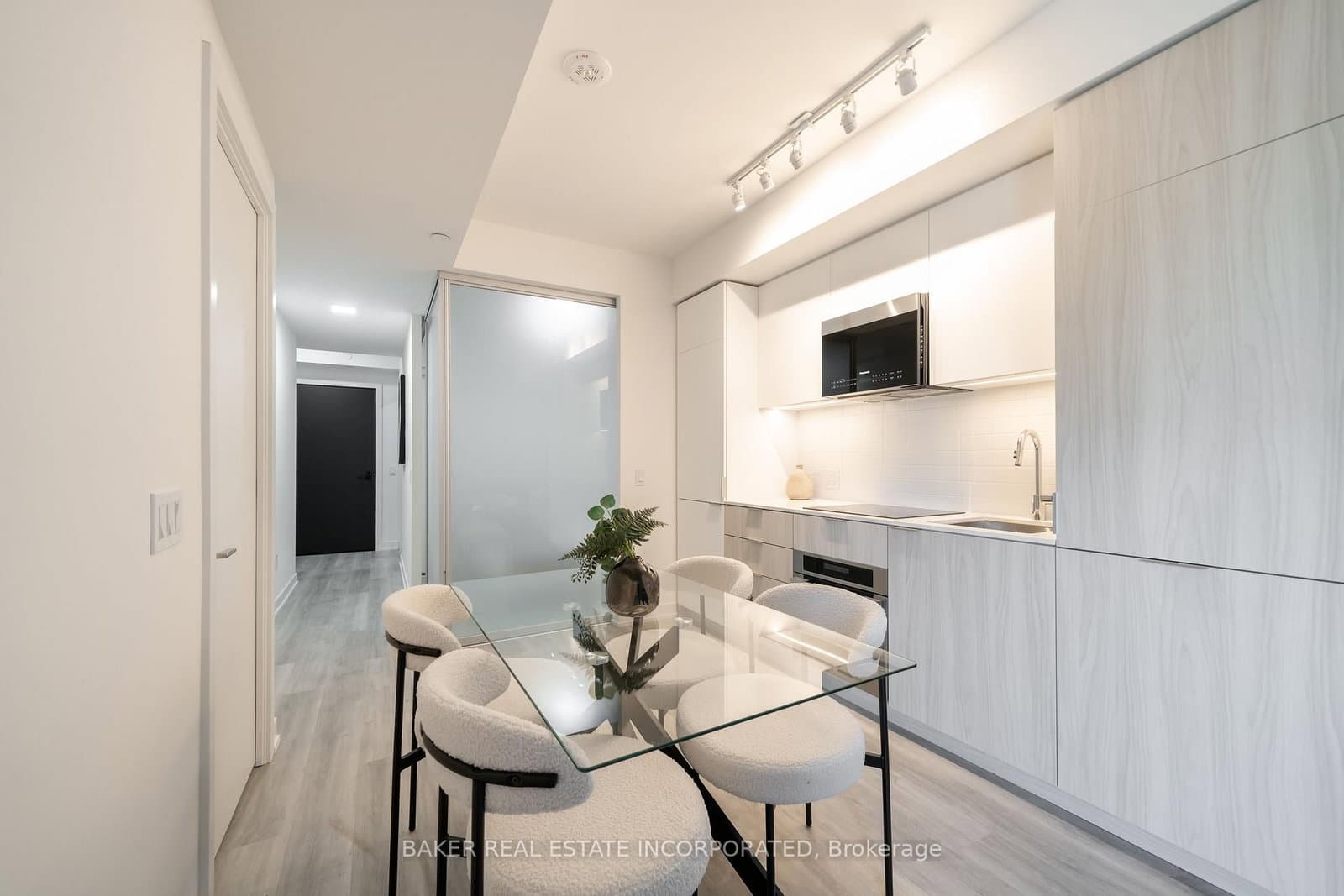28 Eastern Avenue, Unit 824 thumbnail 5