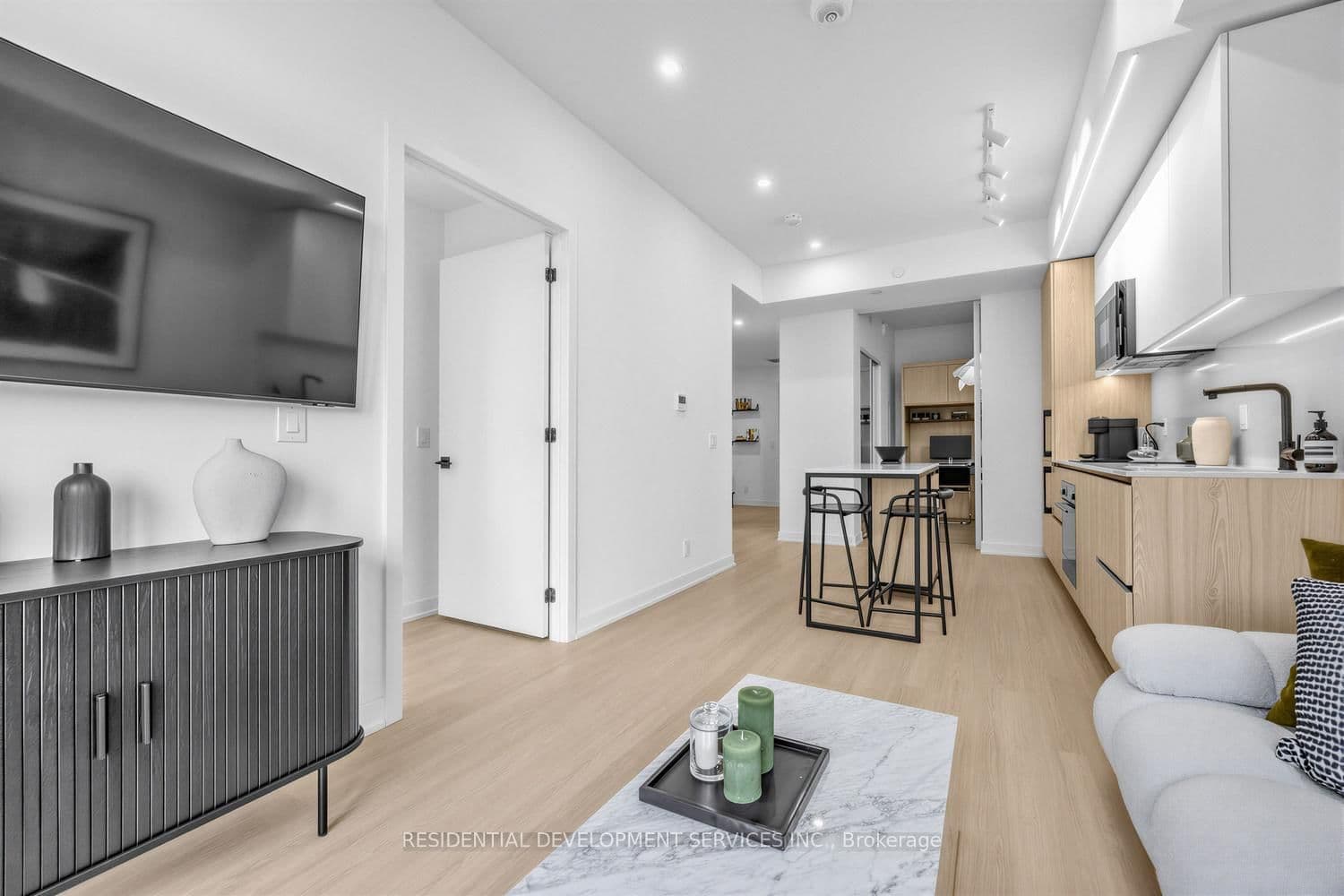 699 Sheppard Avenue E, Unit 226 thumbnail 16