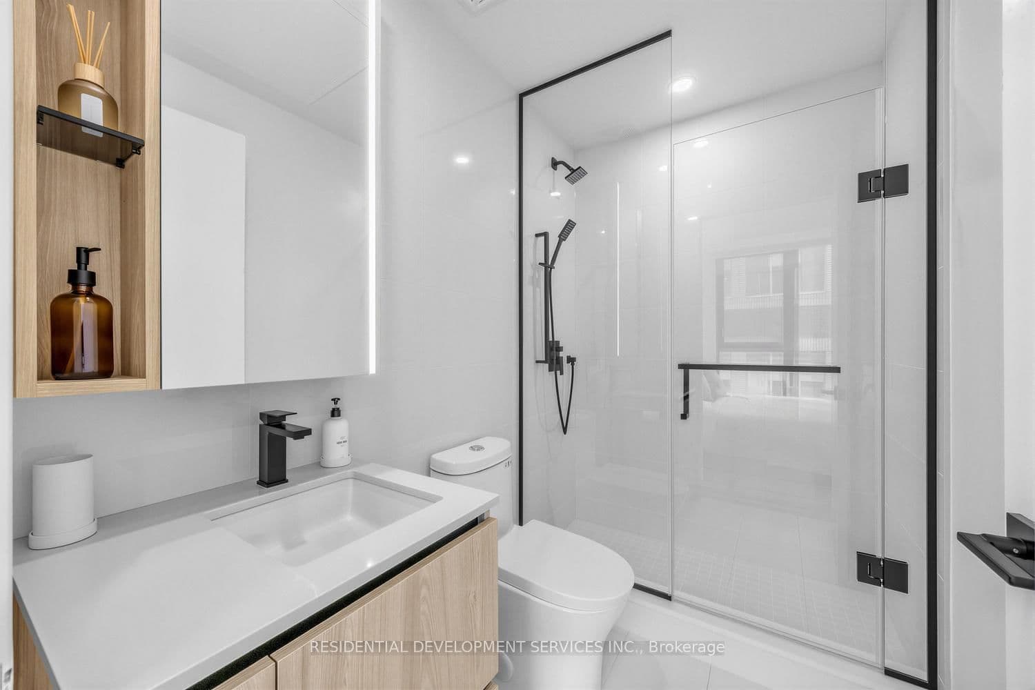 699 Sheppard Avenue E, Unit 226 thumbnail 21