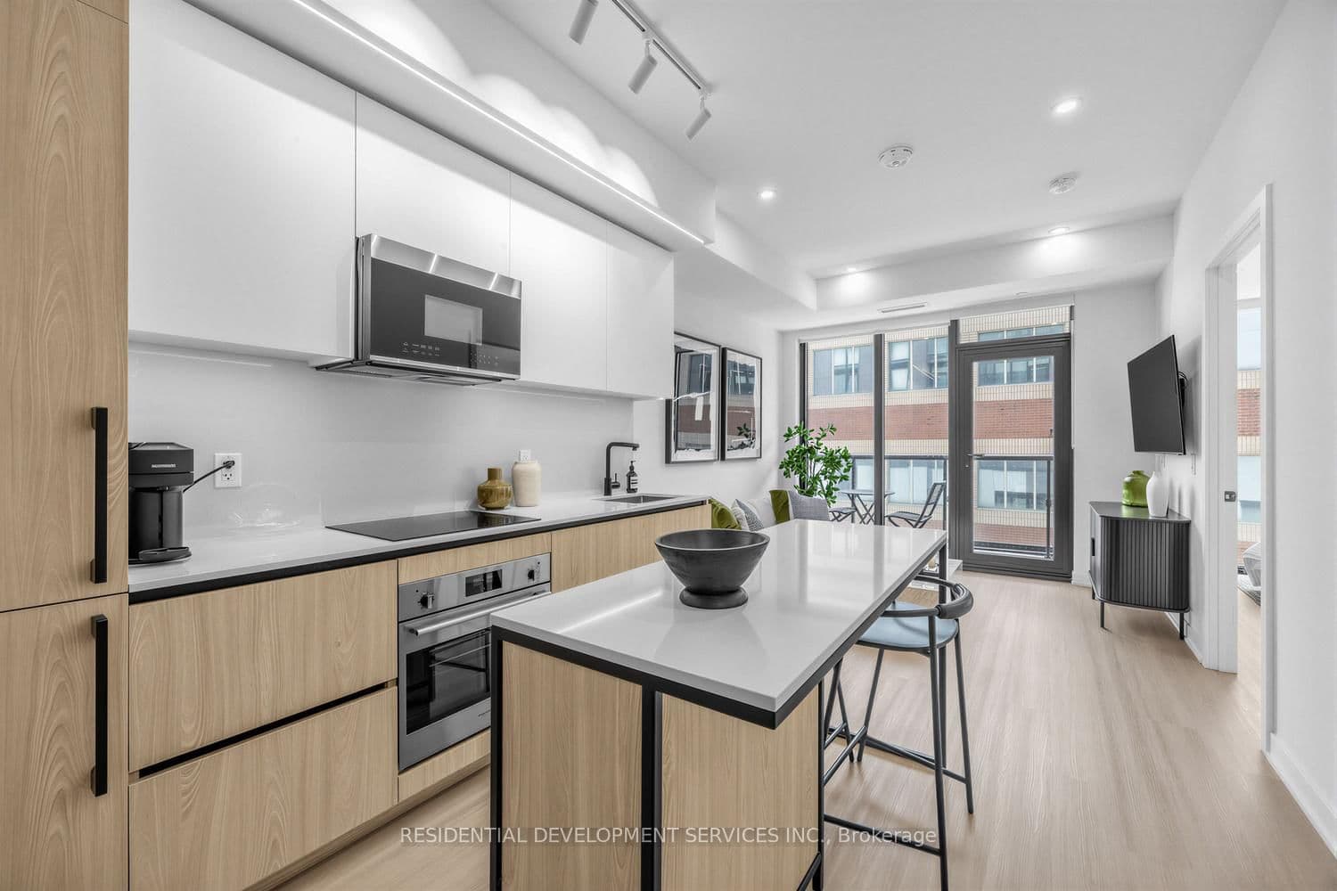 699 Sheppard Avenue E, Unit 226 thumbnail 9