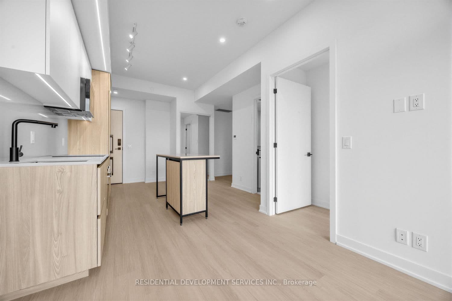 699 Sheppard Avenue E, Unit 505 thumbnail 13