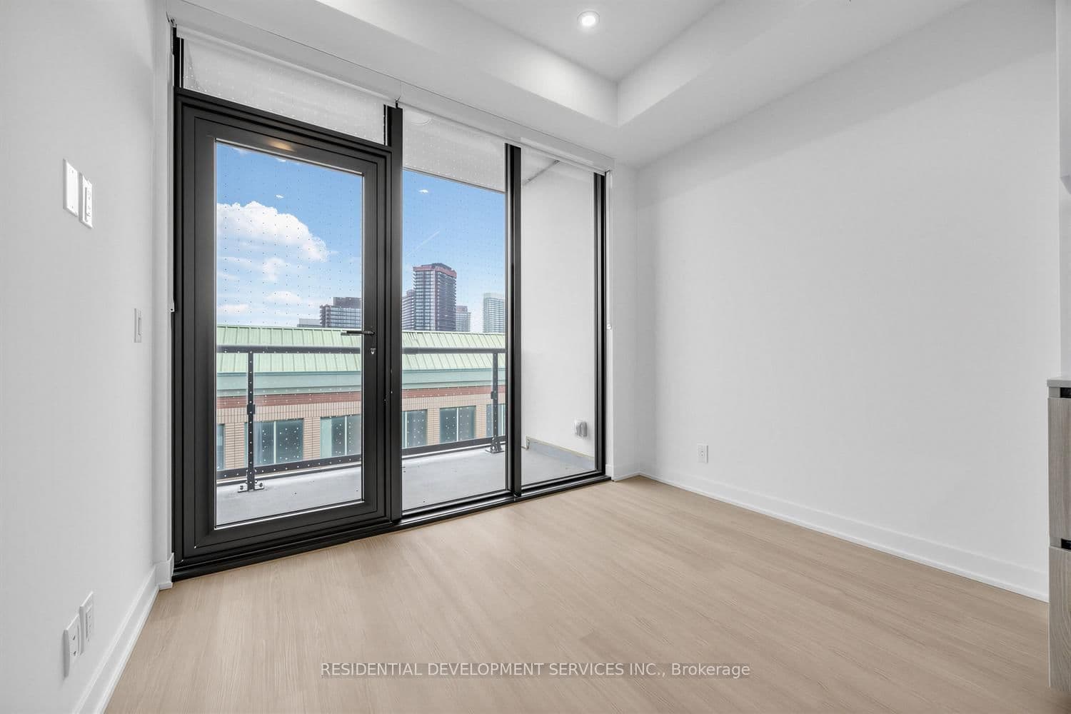 699 Sheppard Avenue E, Unit 505 thumbnail 14