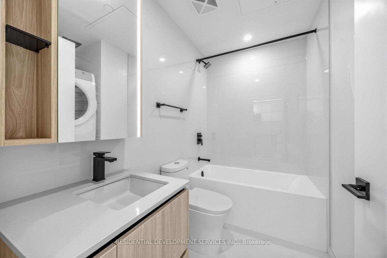 699 Sheppard Avenue E, Unit 505 thumbnail 18