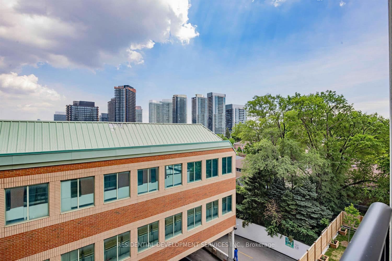 699 Sheppard Avenue E, Unit 505 thumbnail 25