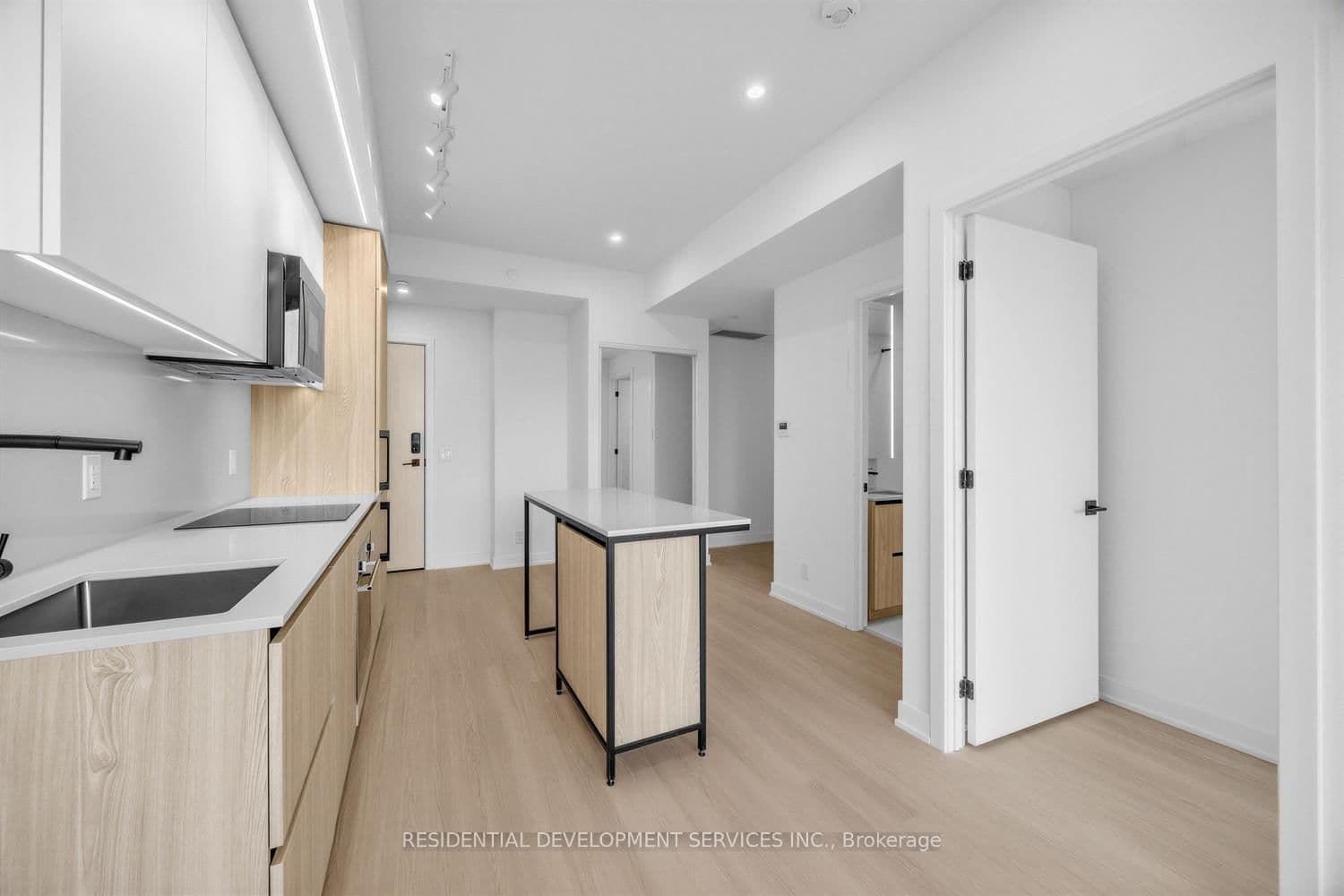 699 Sheppard Avenue E, Unit 505 thumbnail 9
