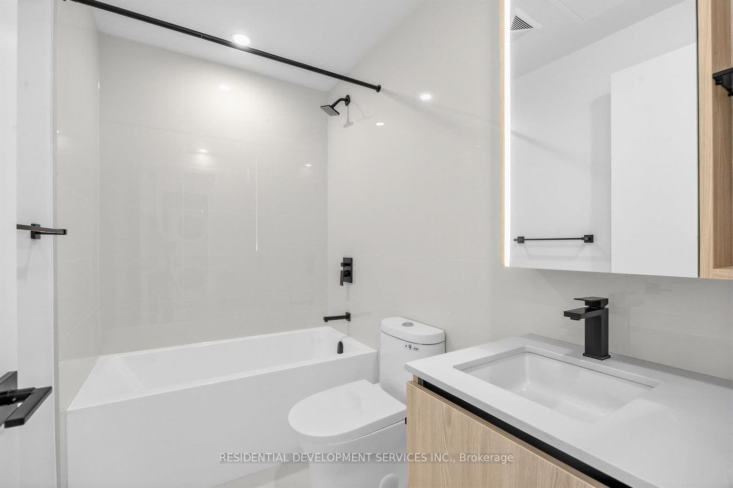 699 Sheppard Avenue E, Unit 619 thumbnail 12