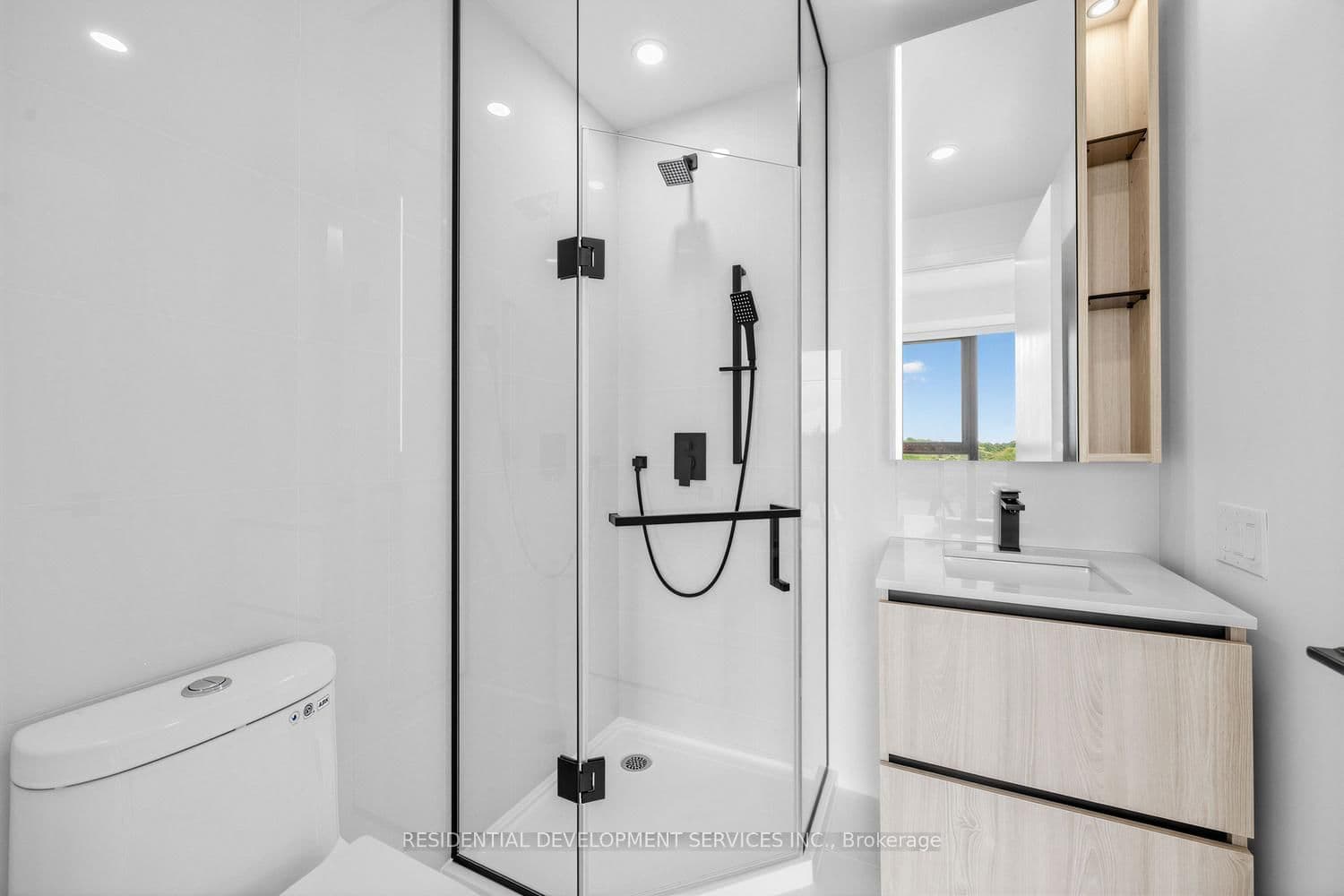 699 Sheppard Avenue E, Unit 619 thumbnail 22