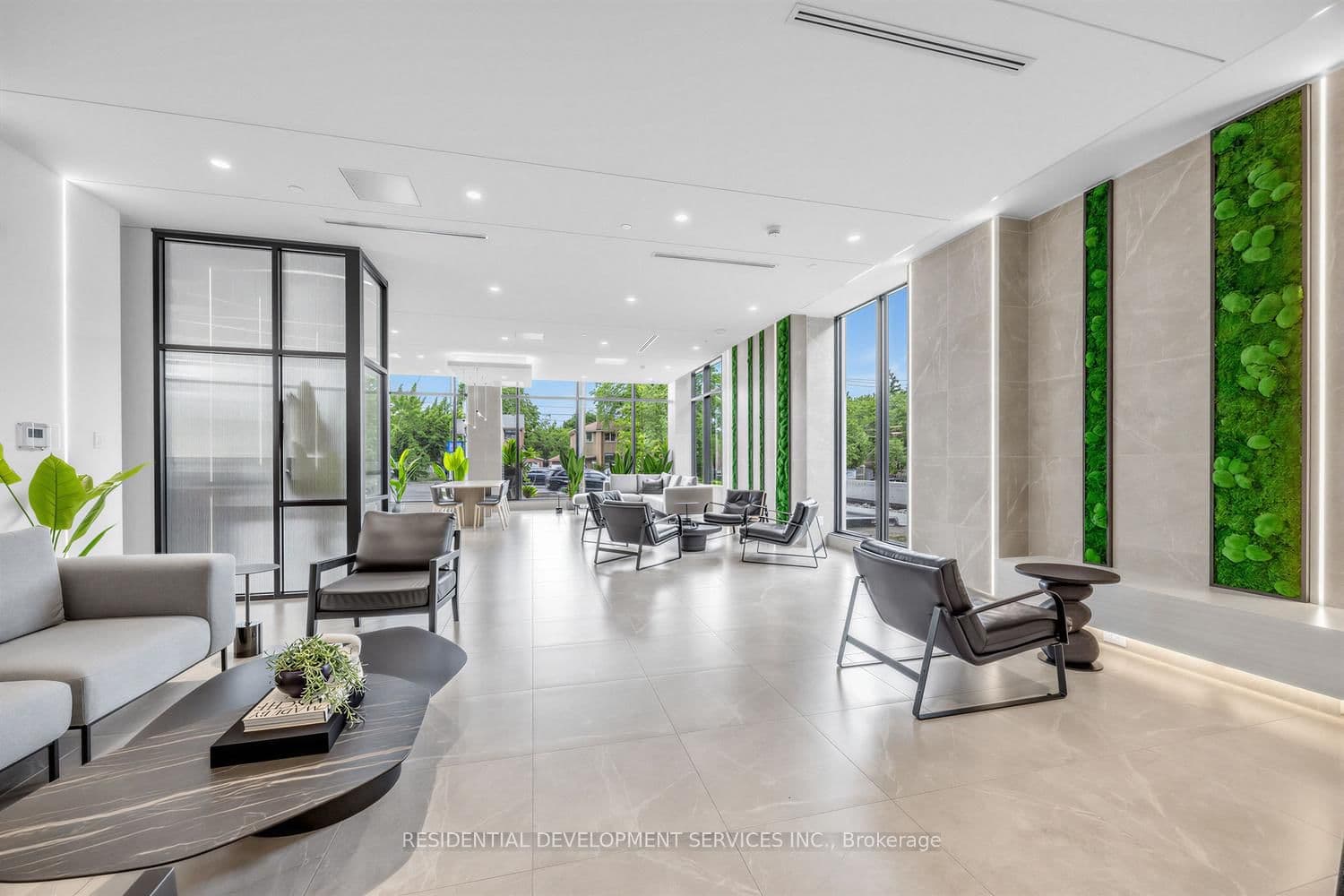 699 Sheppard Avenue E, Unit 619 thumbnail 3
