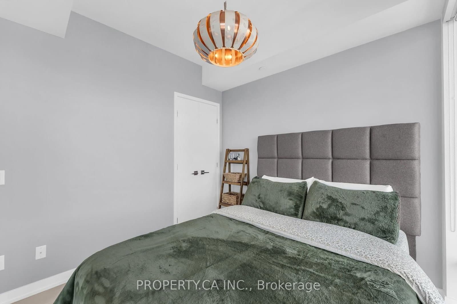 488 University Avenue, Unit 3002 thumbnail 14