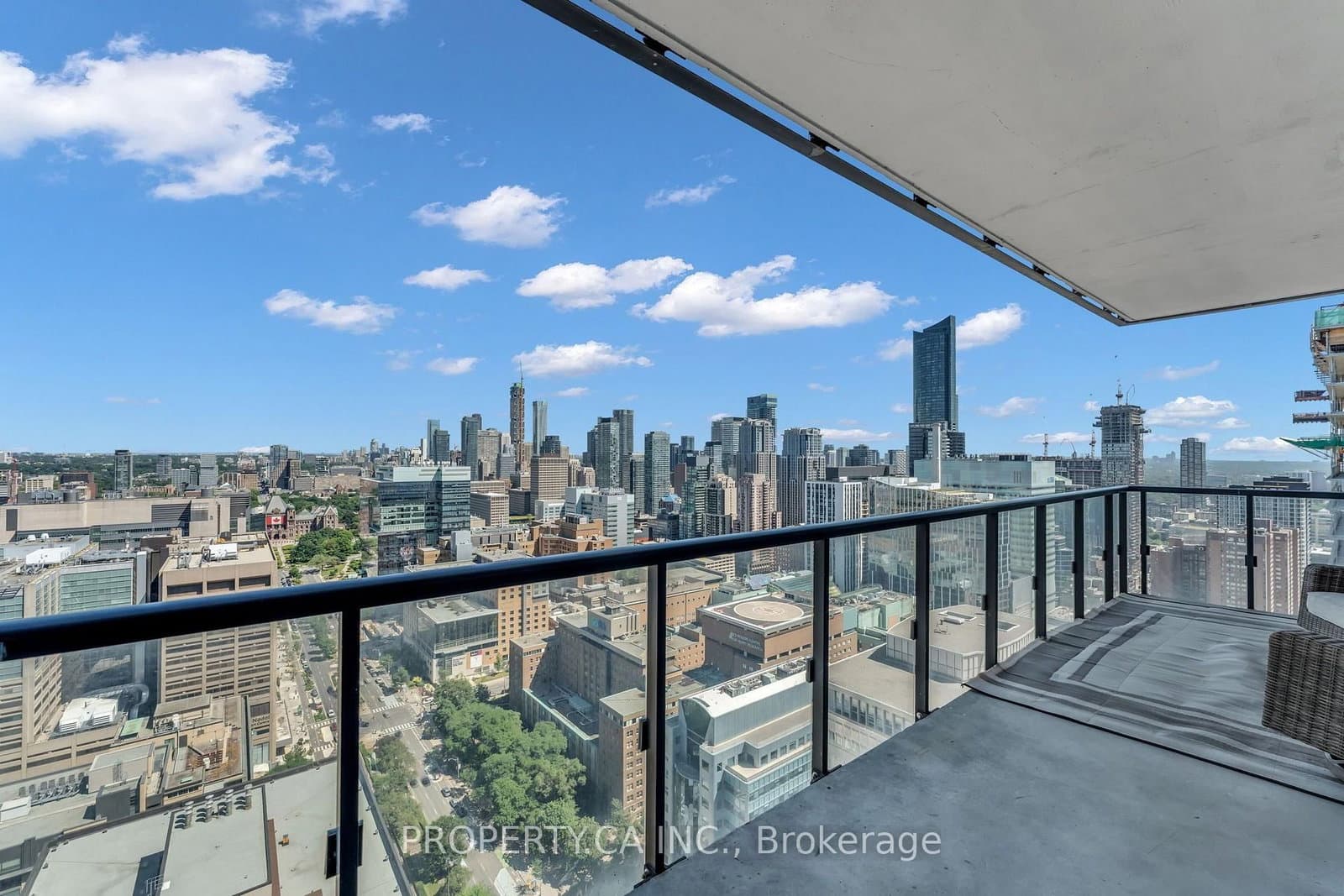 488 University Avenue, Unit 3002 thumbnail 23