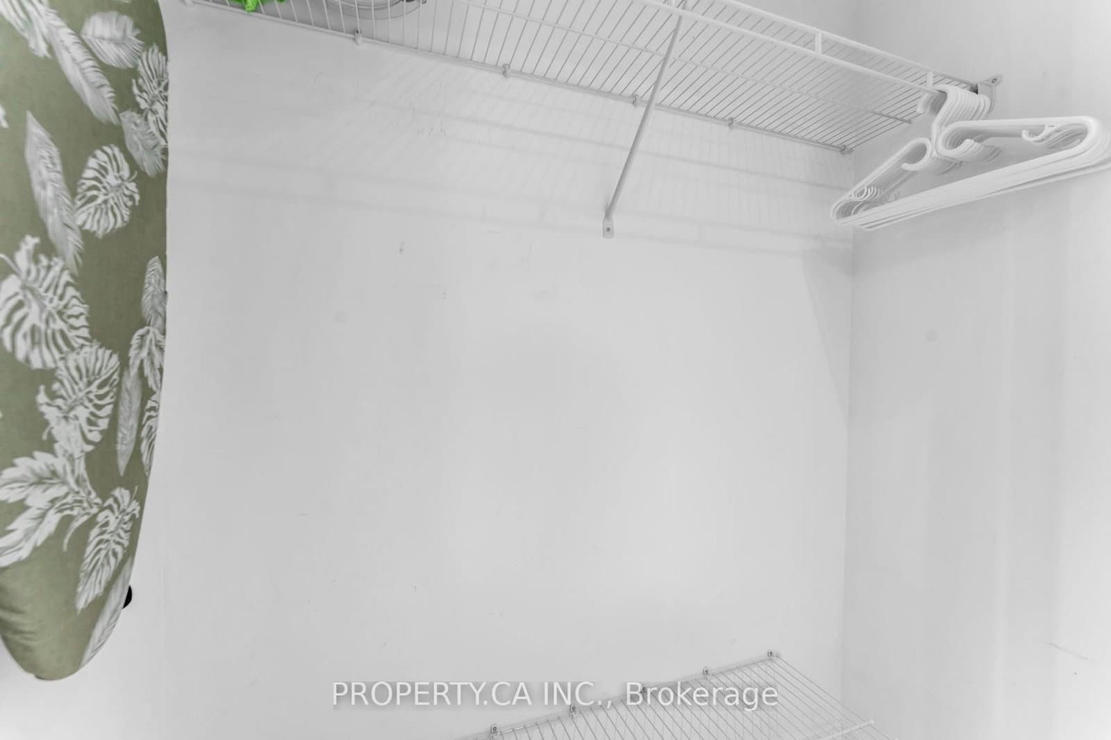 488 University Avenue, Unit 3002 thumbnail 27