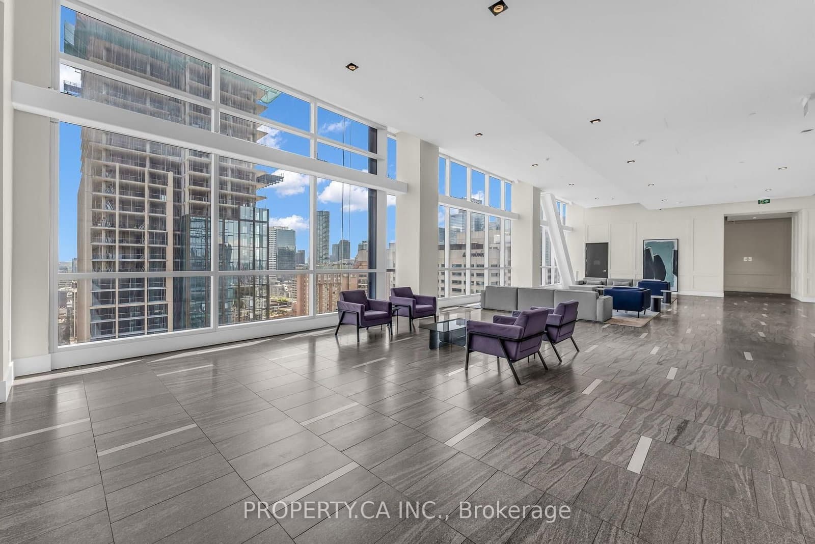 488 University Avenue, Unit 3002 thumbnail 31