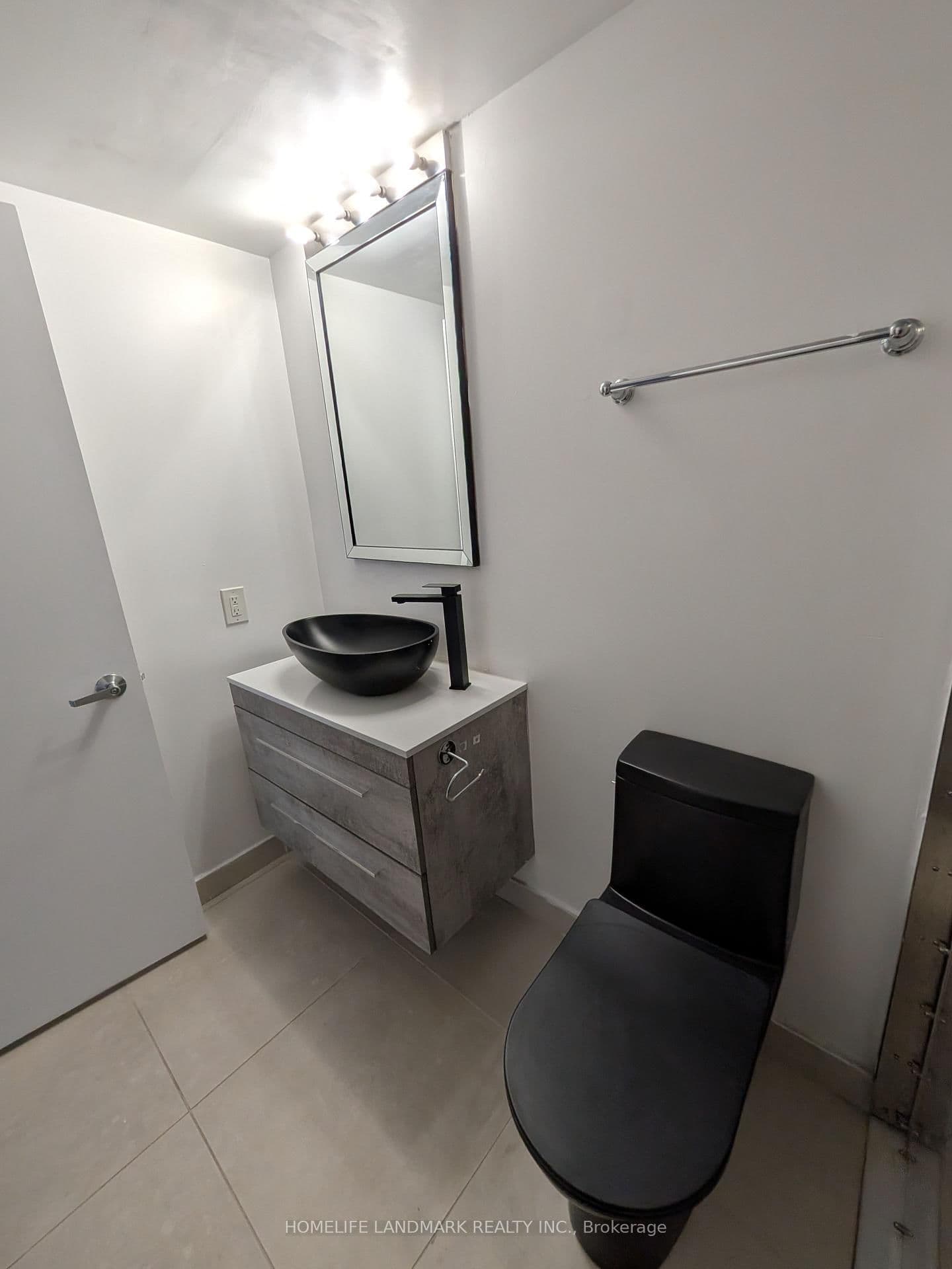 92 King Street E, Unit 805 thumbnail 13