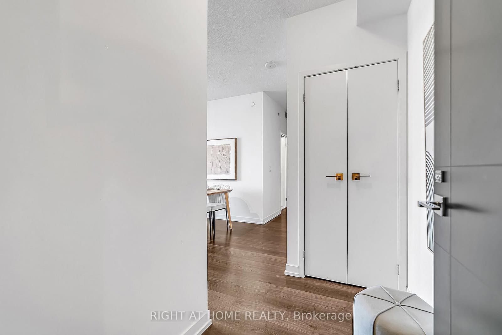 98 Lillian Street, Unit # 916 thumbnail 6