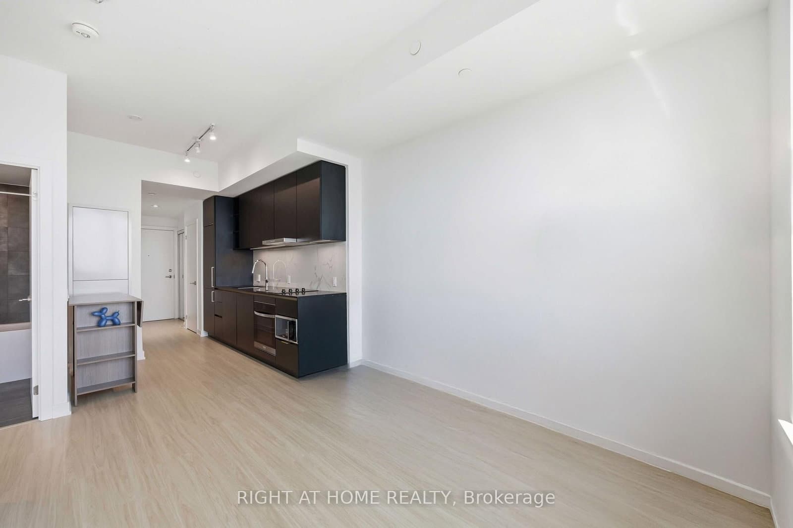 8 WELLESLEY Street W, Unit 5110 thumbnail 15