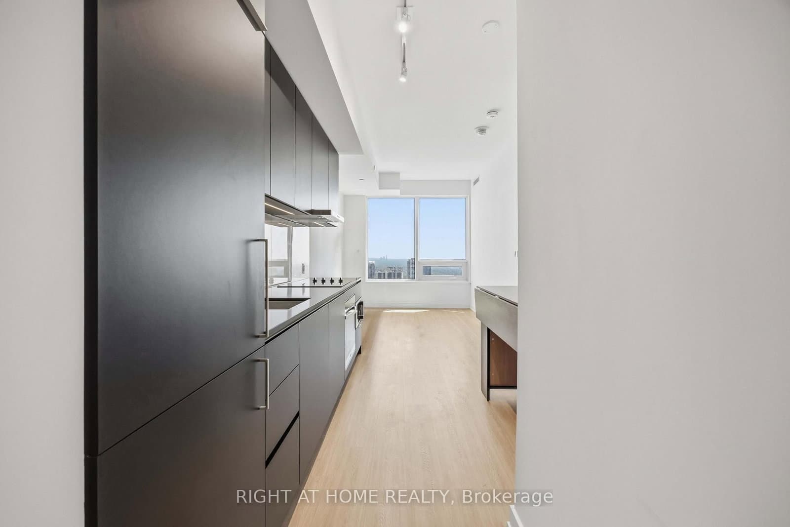 8 WELLESLEY Street W, Unit 5110 thumbnail 17