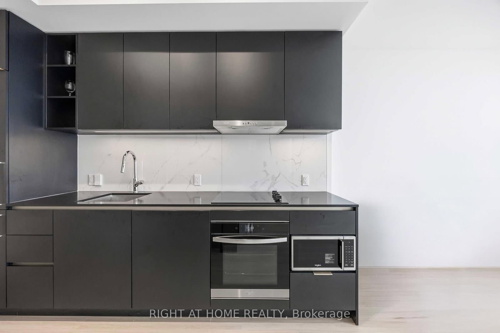 8 WELLESLEY Street W, Unit 5110 thumbnail 21