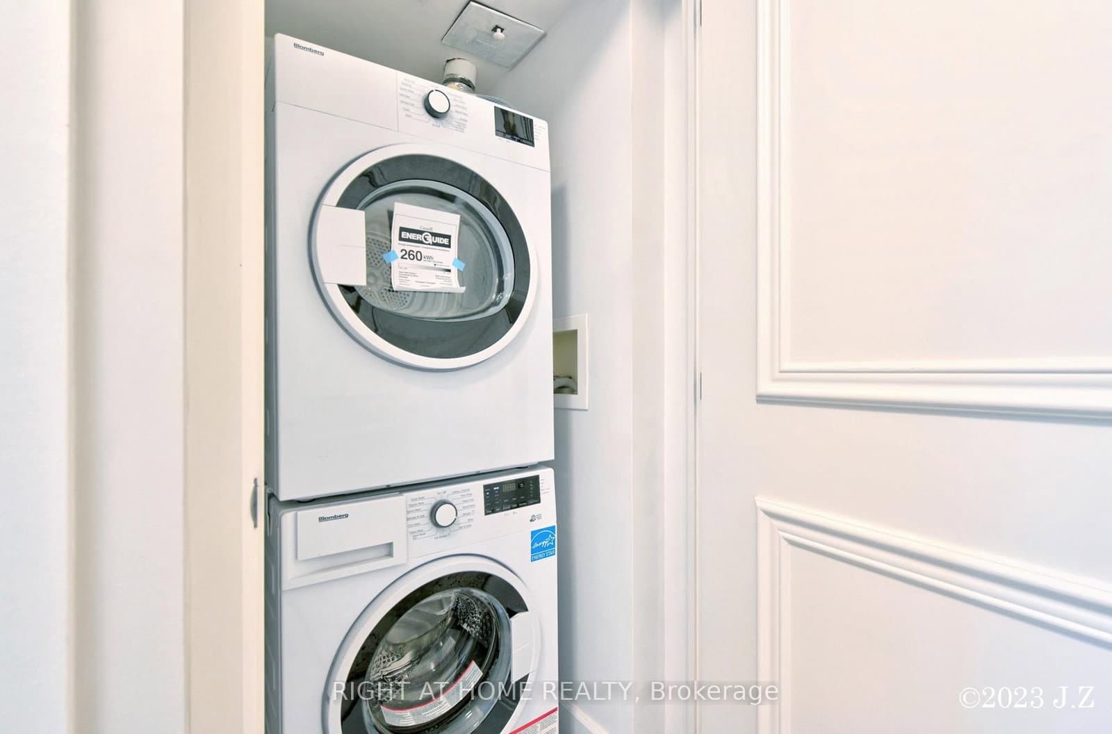650 Sheppard Avenue E, Unit PH15 thumbnail 14